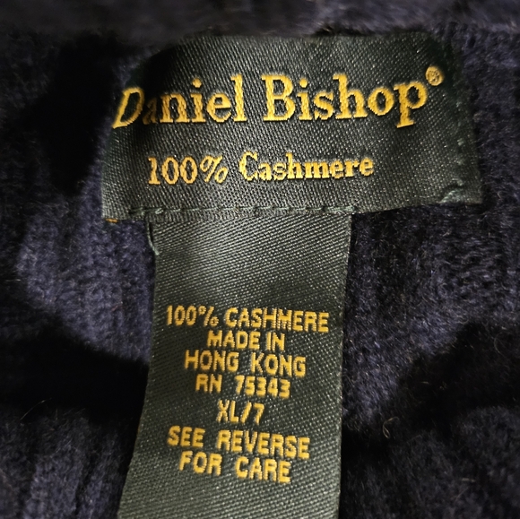 Daniel Bishop 100% Cashmere Navy and Cream Turtleneck Sweater- Boys XL 7 - Picture 7 of 7